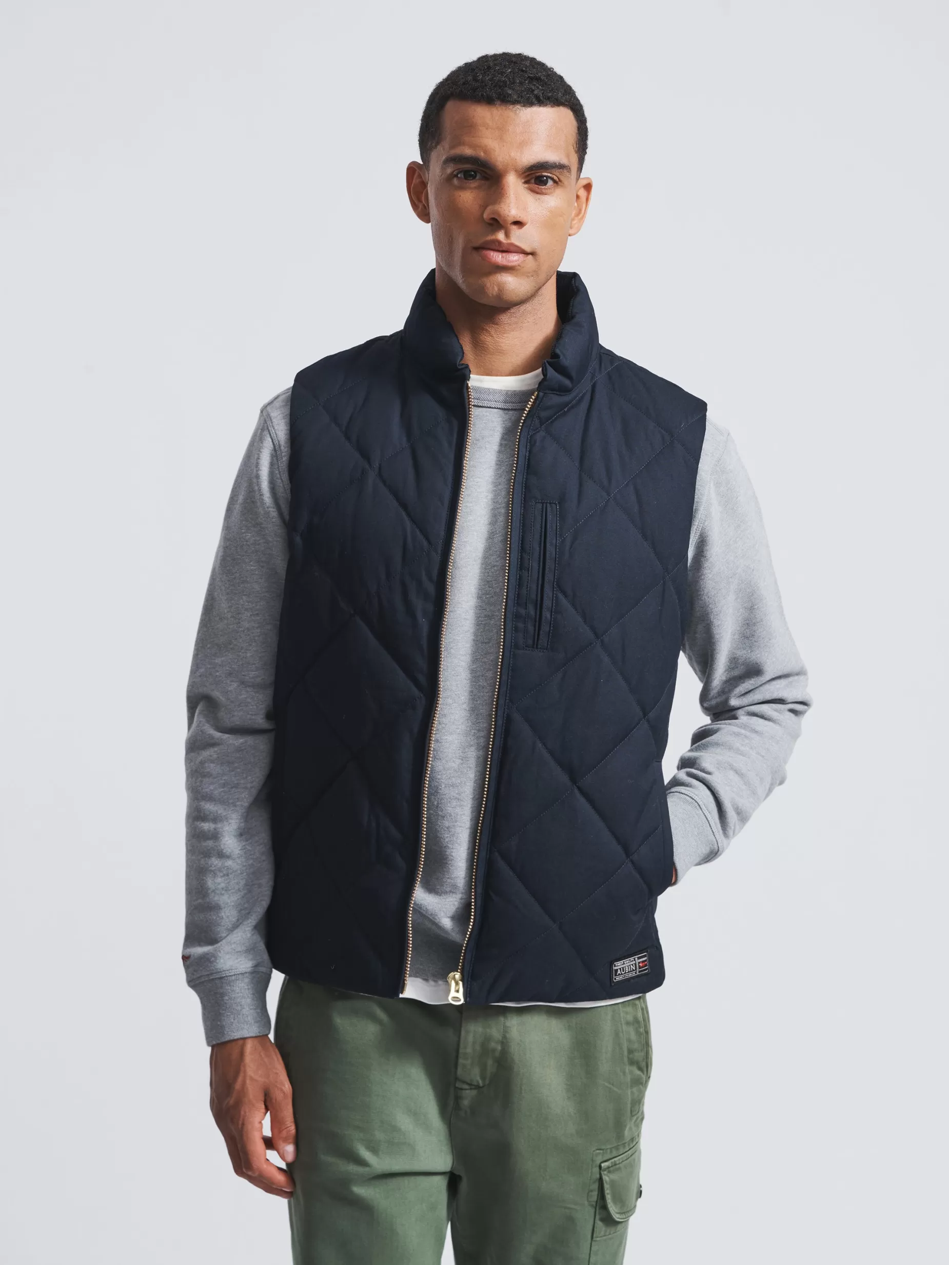 Discount Aubin Hemingford Wax Gilet Navy